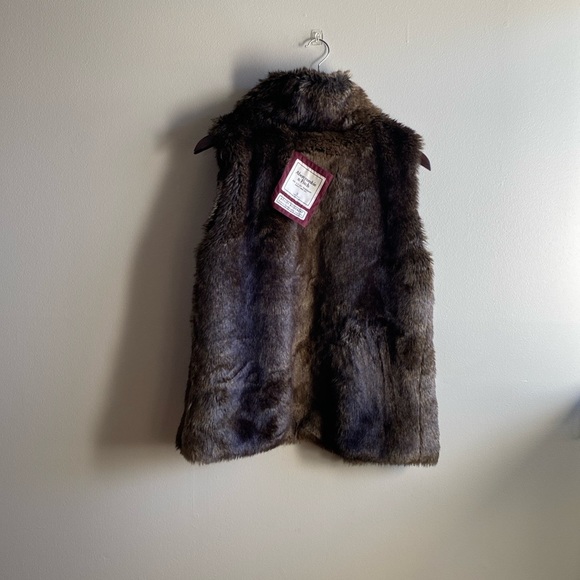 Abercrombie & Fitch Faux Fur Vest Brown Small - Picture 9 of 11